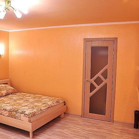 Apartments Lesi Ukrainki 25 Lviv Kültér fotó
