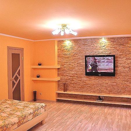 Apartments Lesi Ukrainki 25 Lviv Kültér fotó